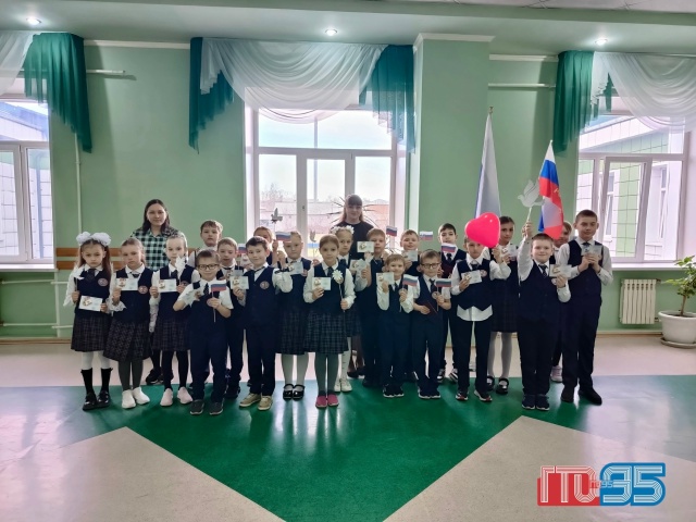Торжественная линейка в начальной школе!